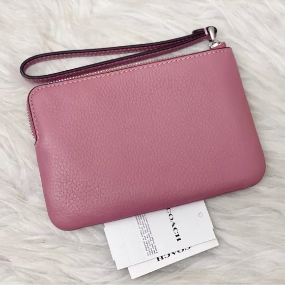 NWT Coach Corner Zip Wristlet With Heart Rivets CDF06 In Silver/Peony - Picture 3 of 5